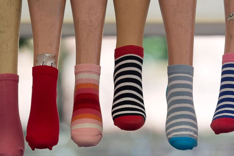 Come scegliere le calze a compressione giuste per il comfort giornaliero